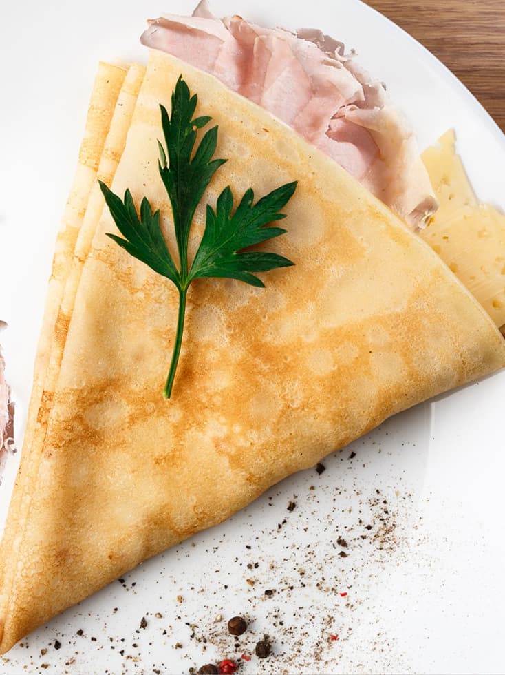 CRÊPES AMB PERNIL CUIT I FORMATGE